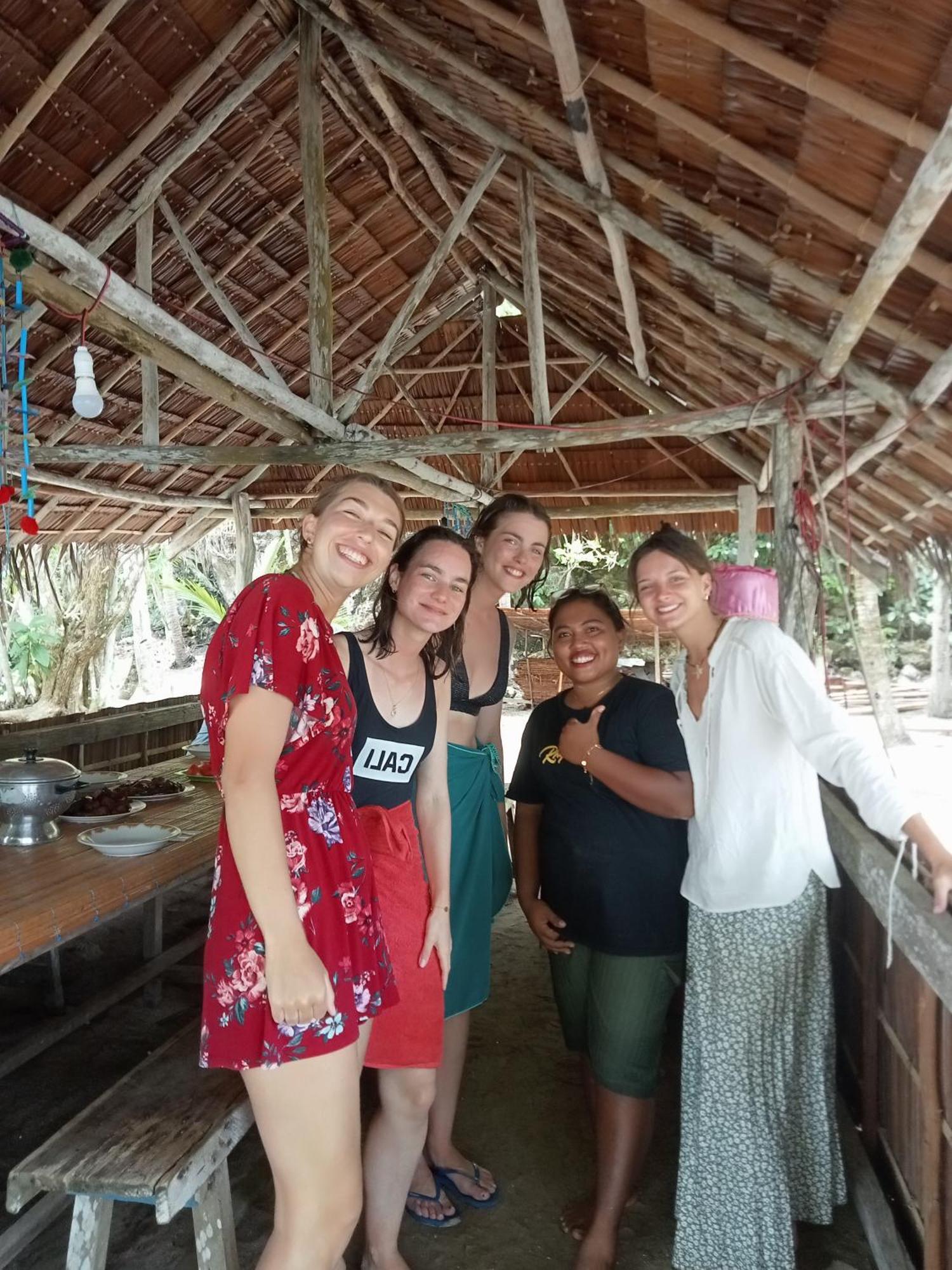 Ransiwor Homestay Kri Ngoại thất bức ảnh