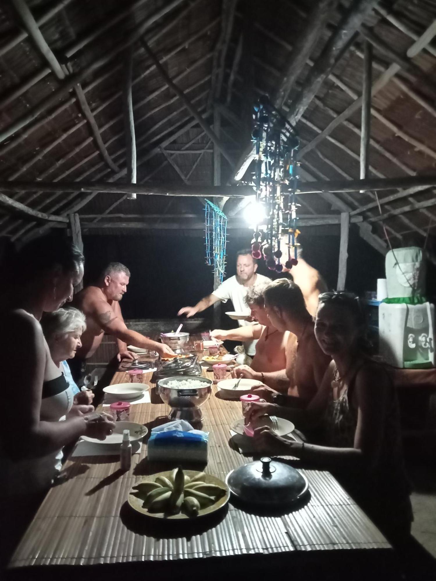 Ransiwor Homestay Kri Ngoại thất bức ảnh