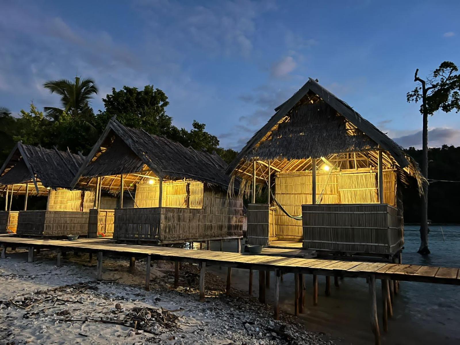 Ransiwor Homestay Kri Ngoại thất bức ảnh
