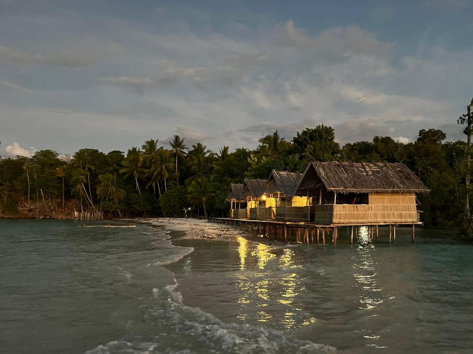 Ransiwor Homestay Kri Ngoại thất bức ảnh